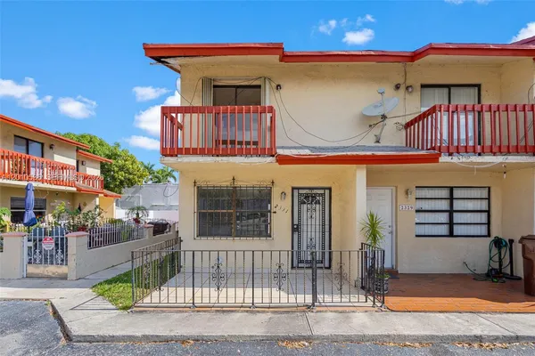 $249,000 | 2331 West 66th Place, Unit 201, Hialeah, FL 33016