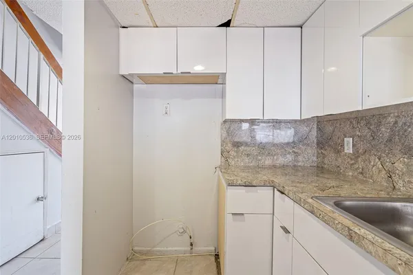 $249,000 | 2331 West 66th Place, Unit 201, Hialeah, FL 33016
