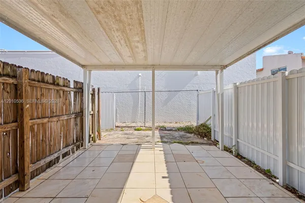 $249,000 | 2331 West 66th Place, Unit 201, Hialeah, FL 33016