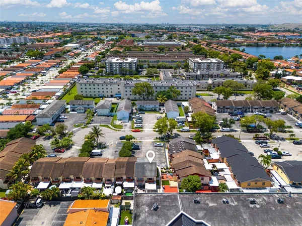 $249,000 | 2331 West 66th Place, Unit 201, Hialeah, FL 33016