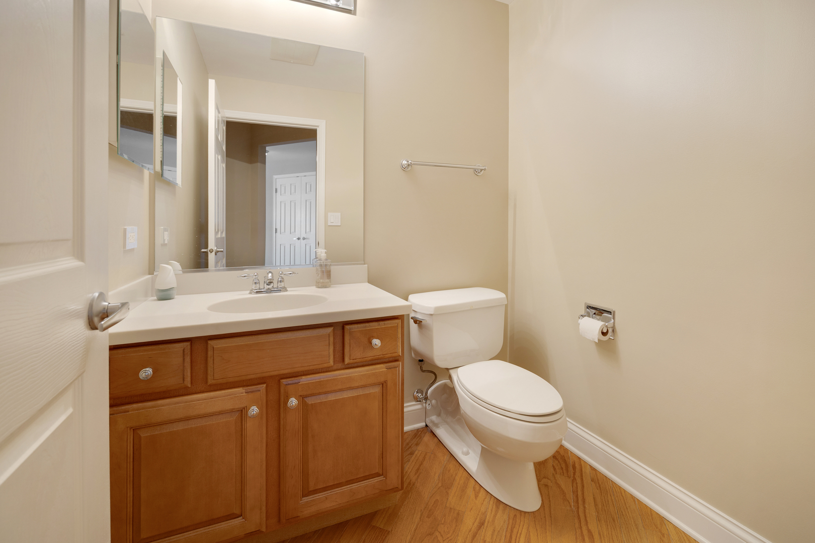 125 North Buffalo Grove Road, Unit 213 Buffalo Grove, IL 60089 - Photo 19 of 27