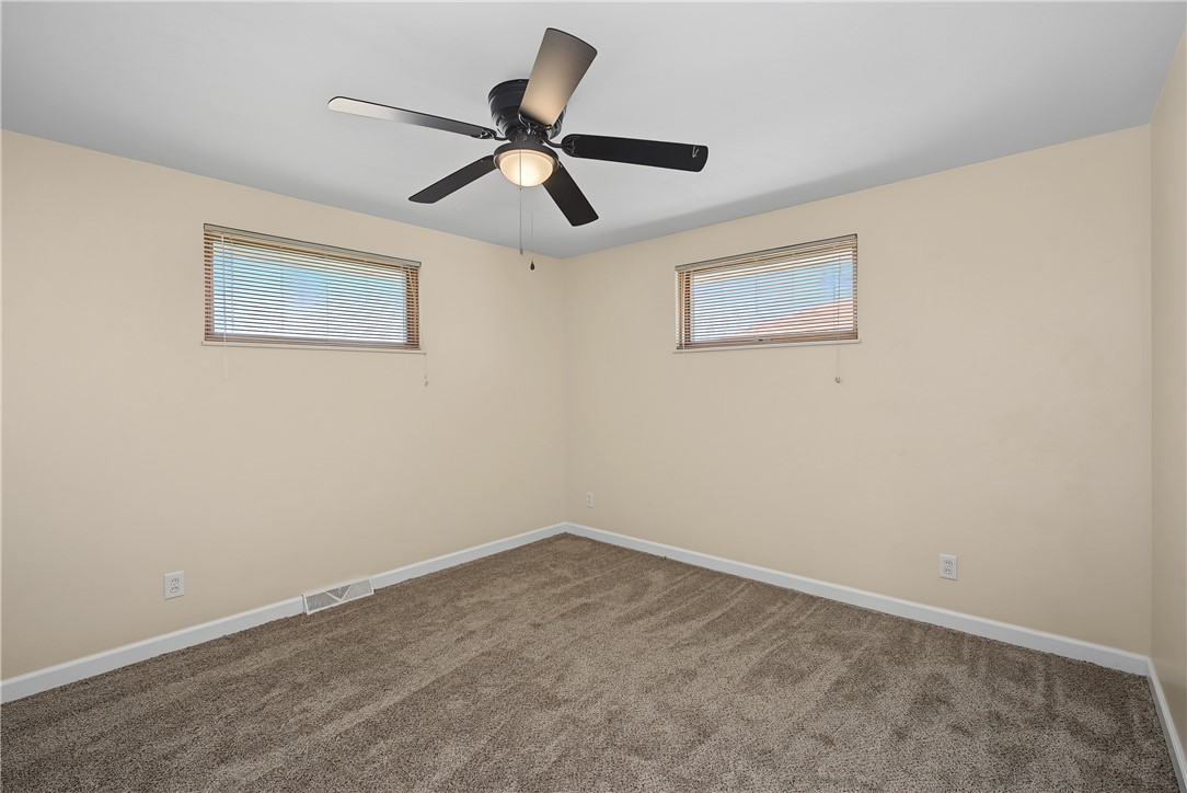 1209 Student Avenue Springfield, OH 45503 - Photo 23 of 47