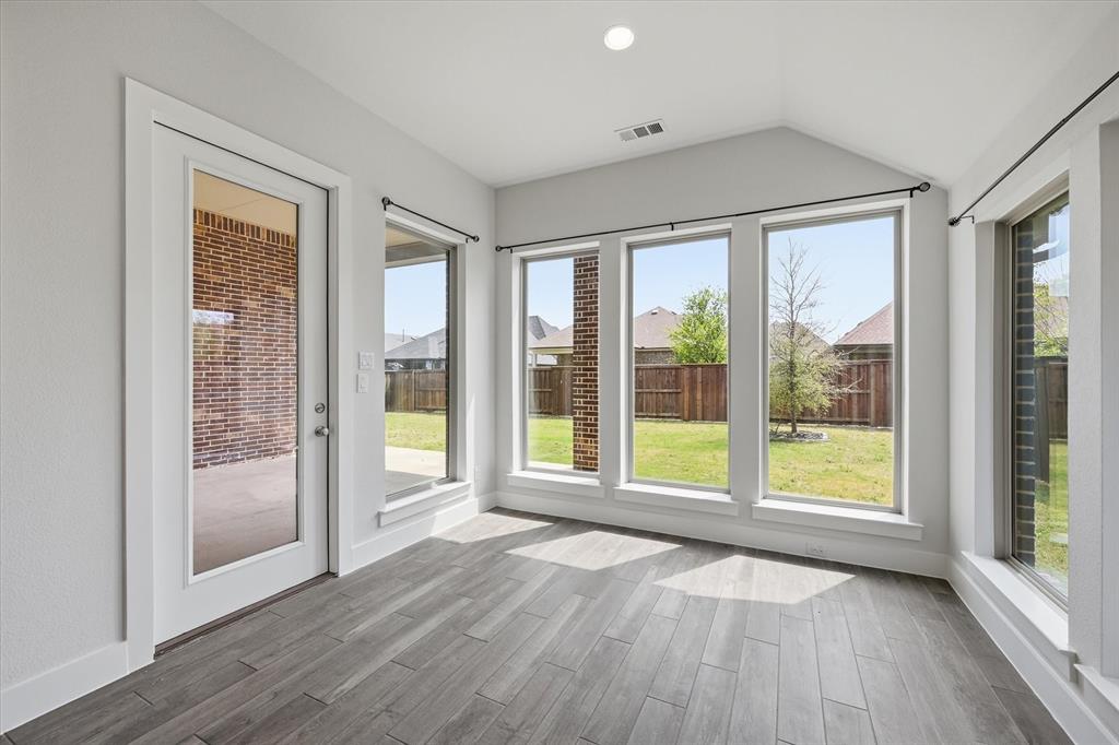 1617 Cygnet Court Van Alstyne, TX 75495 - Photo 11 of 39