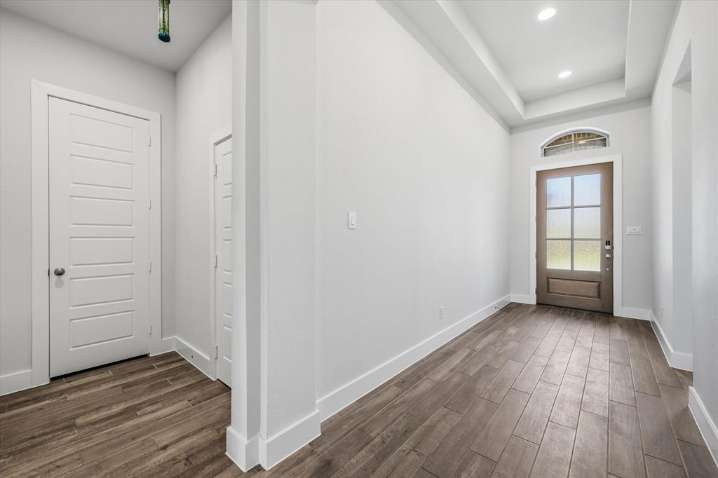 1617 Cygnet Court Van Alstyne, TX 75495 - Photo 6 of 39