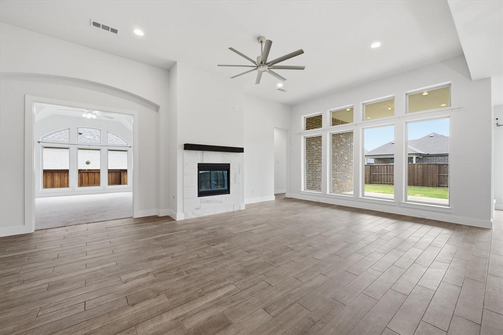 1617 Cygnet Court Van Alstyne, TX 75495 - Photo 8 of 39