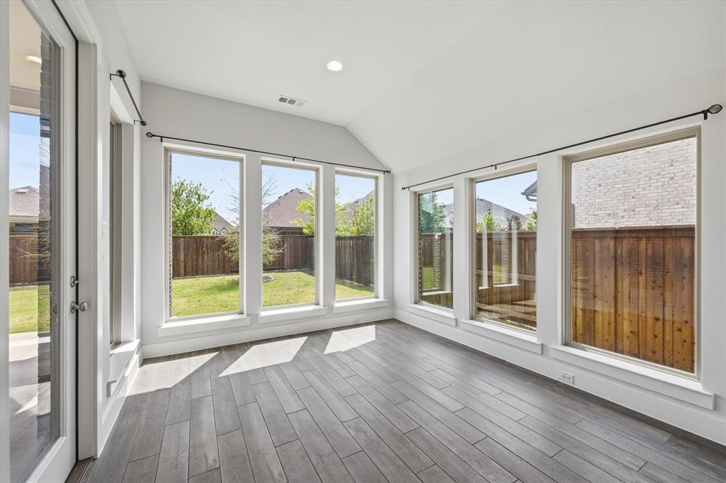 1617 Cygnet Court Van Alstyne, TX 75495 - Photo 10 of 39