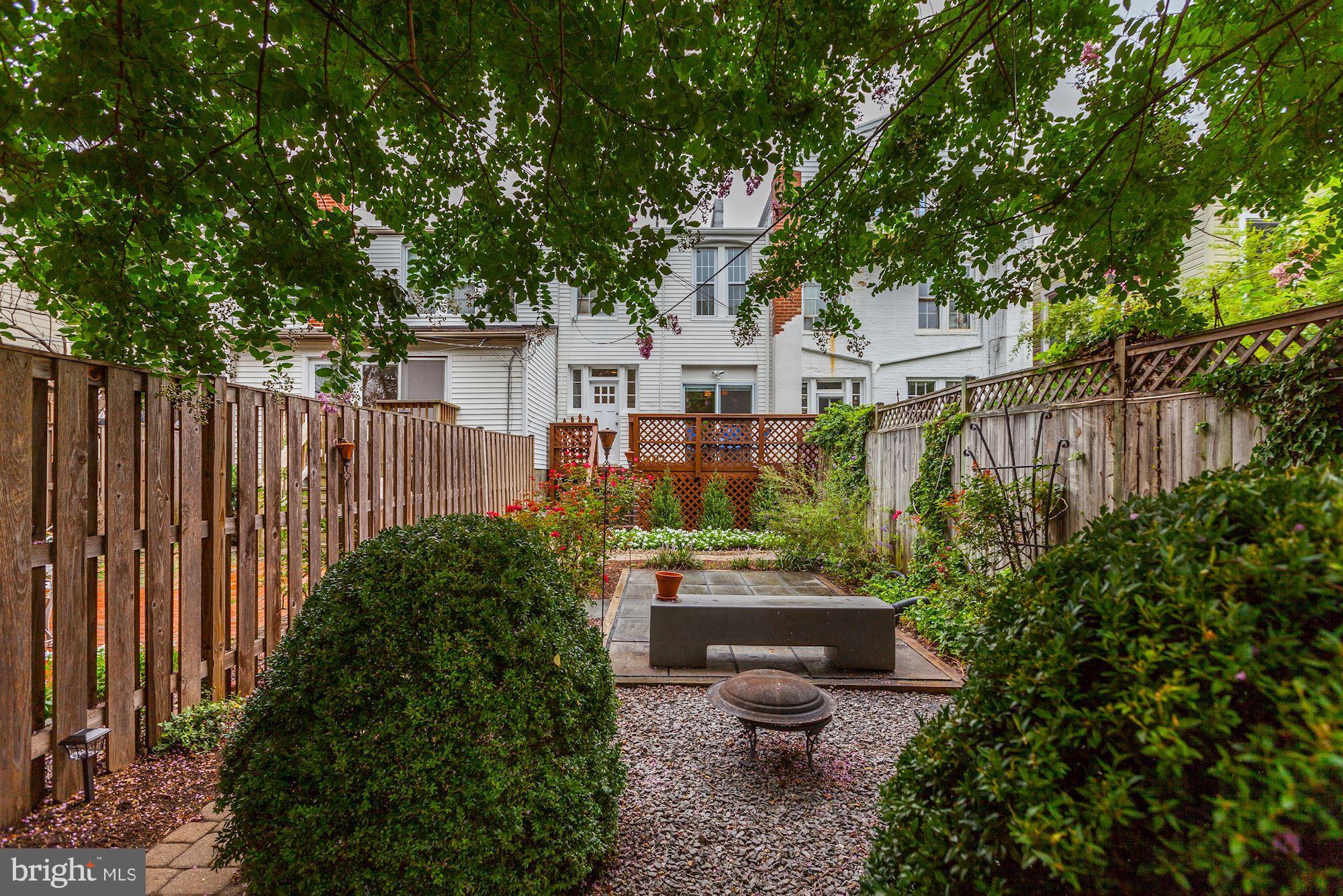 3523 S Street Northwest Washington, DC 20007 - Photo 14 of 15 a backyard of a house with lots of green space