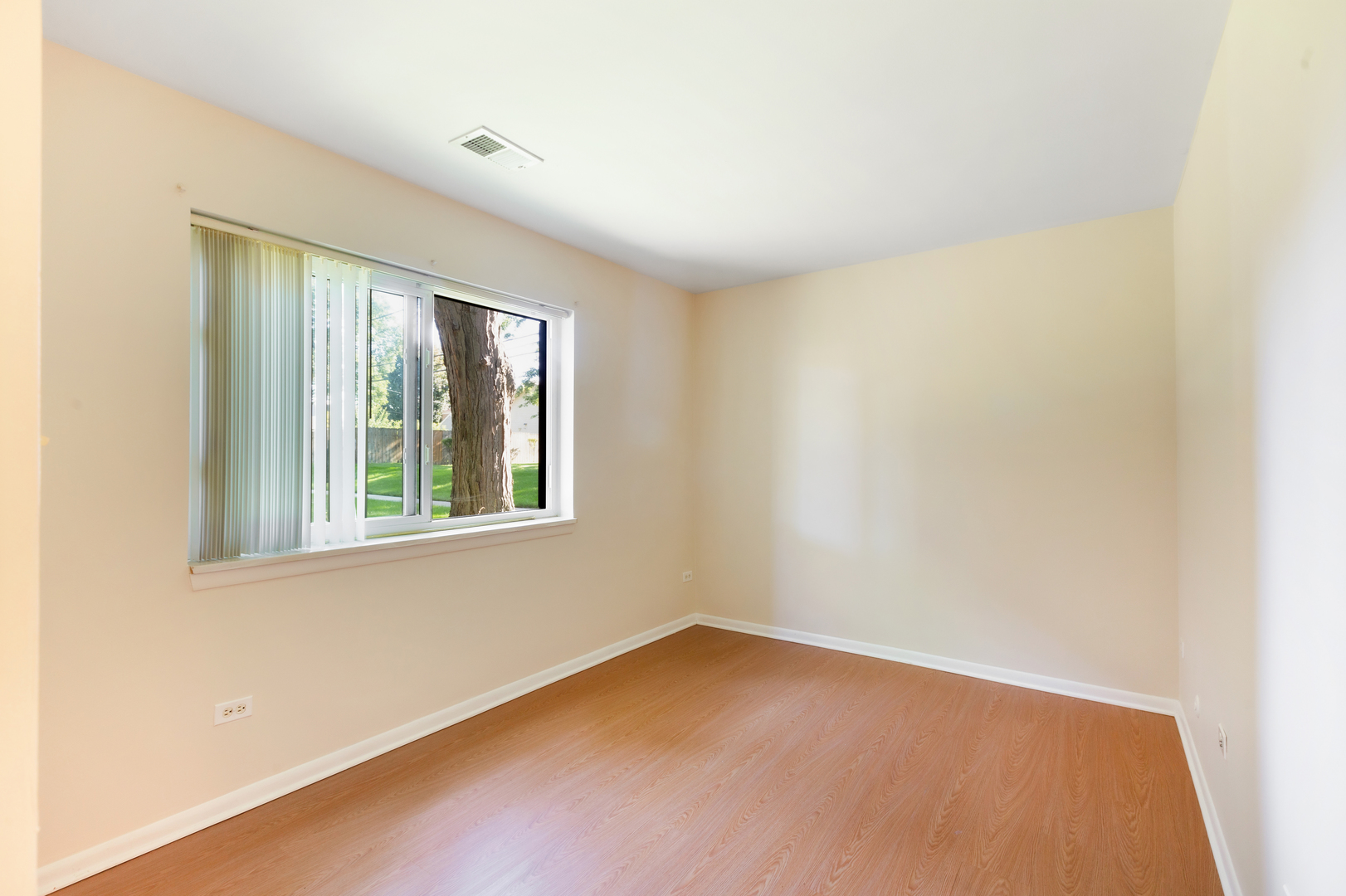 611 West Central Road, Unit A5 Mount Prospect, IL 60056 - Photo 13 of 14 Gallery Image 13