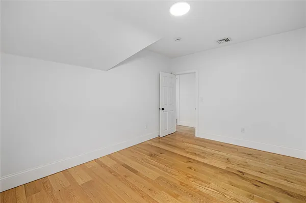 $2,500 | 30 Cypress Street, Unit 3, Providence, RI 02906