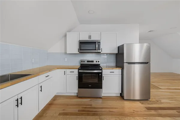 $2,500 | 30 Cypress Street, Unit 3, Providence, RI 02906