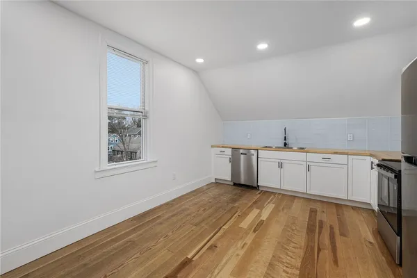 $2,500 | 30 Cypress Street, Unit 3, Providence, RI 02906
