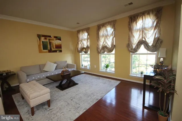 $534,900 | 14211 St Germain Drive, Unit 26, Centreville, VA 20121