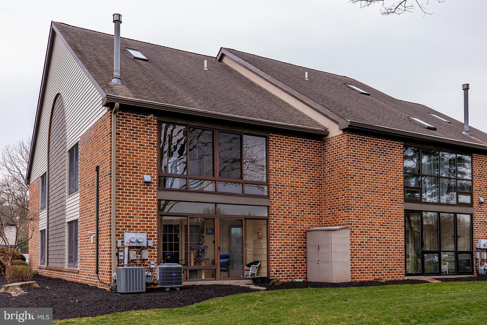 24 Amberly Way Lititz, PA 17543 - Photo 6 of 38 a backyard of a house with lots of green space