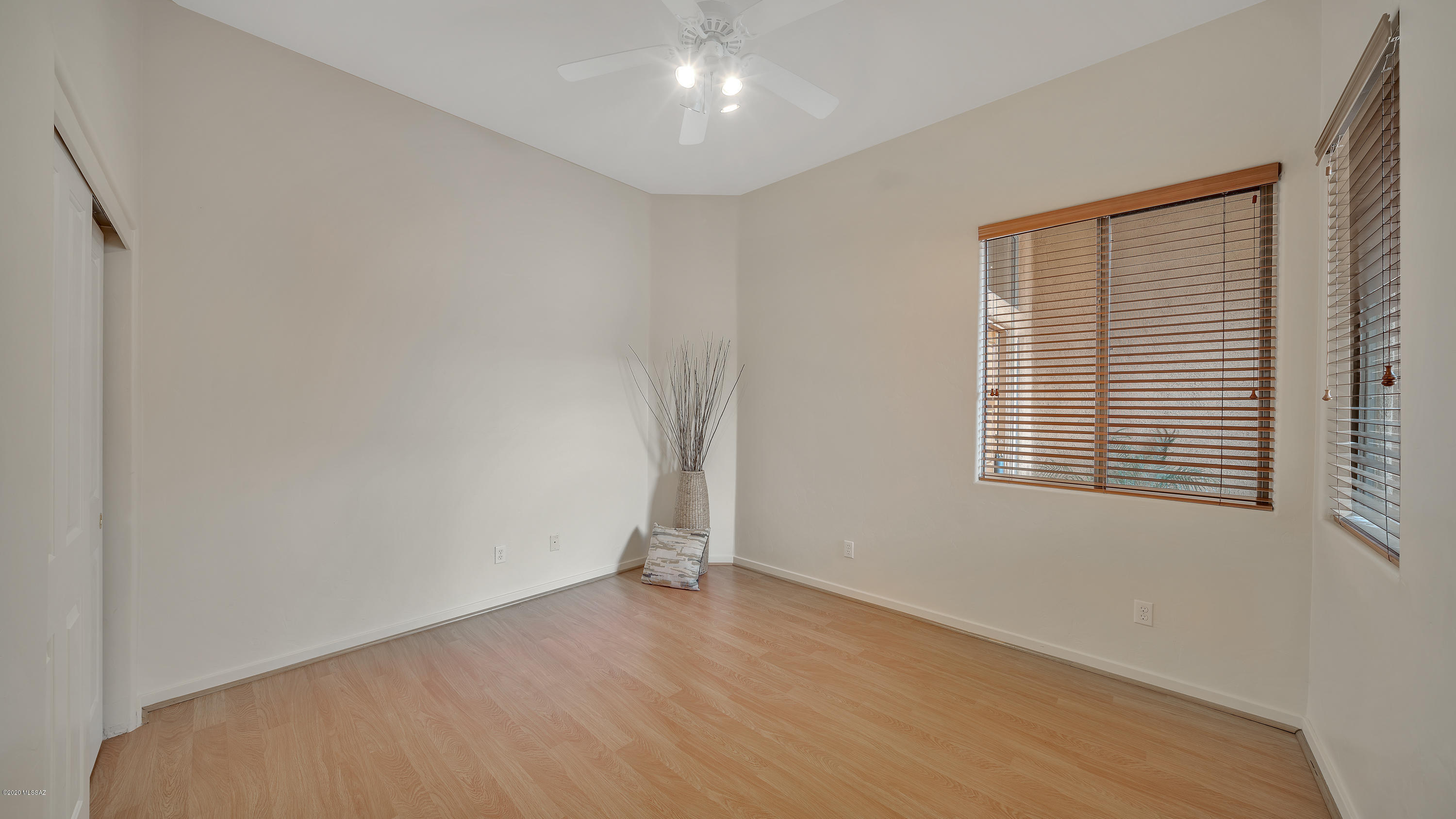 975 West Silver Spring Place Tucson, AZ 85755 - Photo 24 of 38