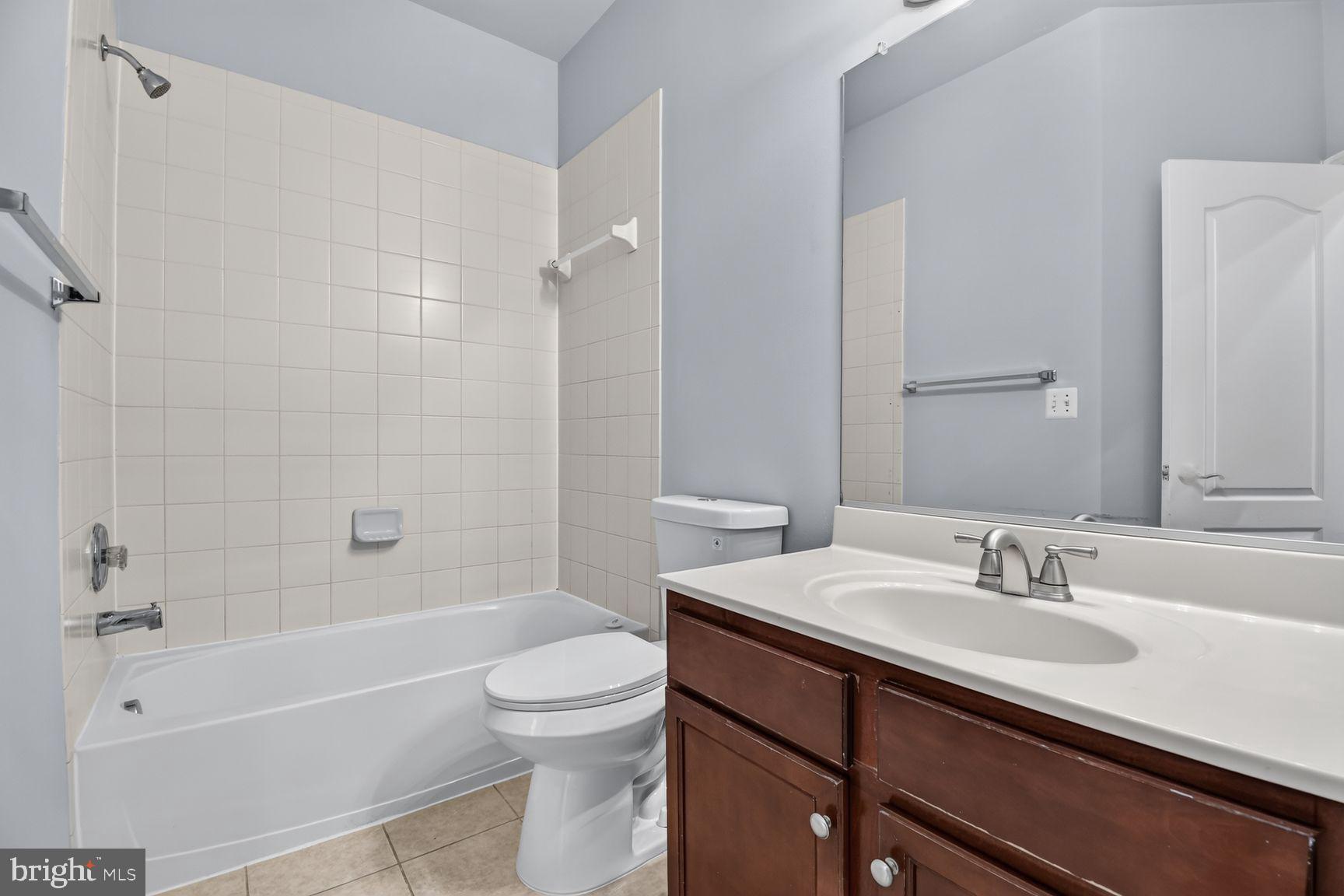 11612 Leesborough Circle Silver Spring, MD 20902 - Photo 28 of 29 Top Floor hall bath