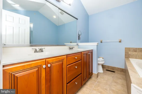 a bathroom with a tub