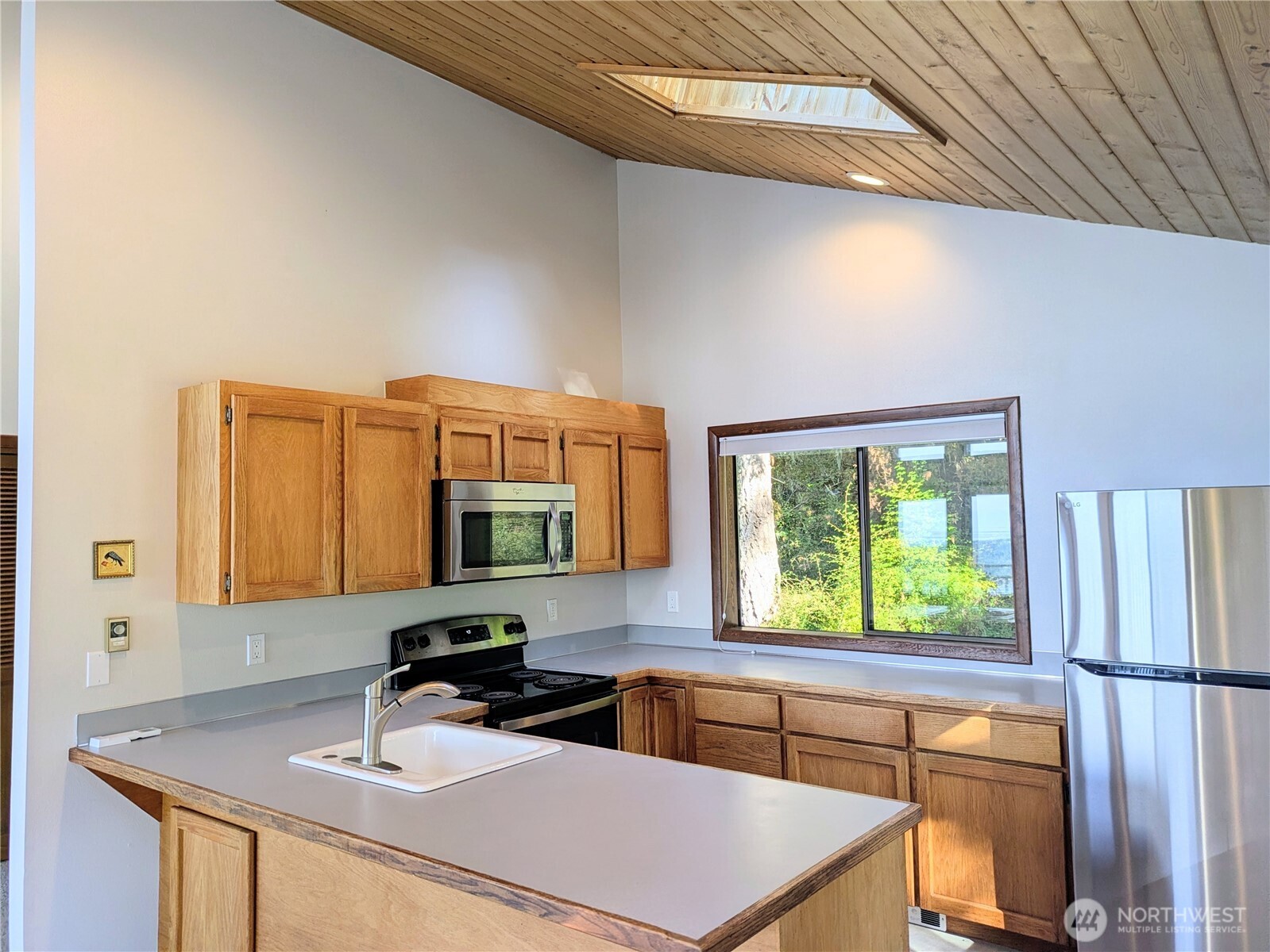 237 Switchback Road Orcas Island, WA 98245 - Photo 10 of 35 Gallery Image 10
