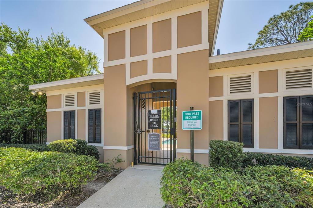 8015 Savannah Sunset Lane Tampa, FL 33615 - Photo 31 of 35 front view of a building