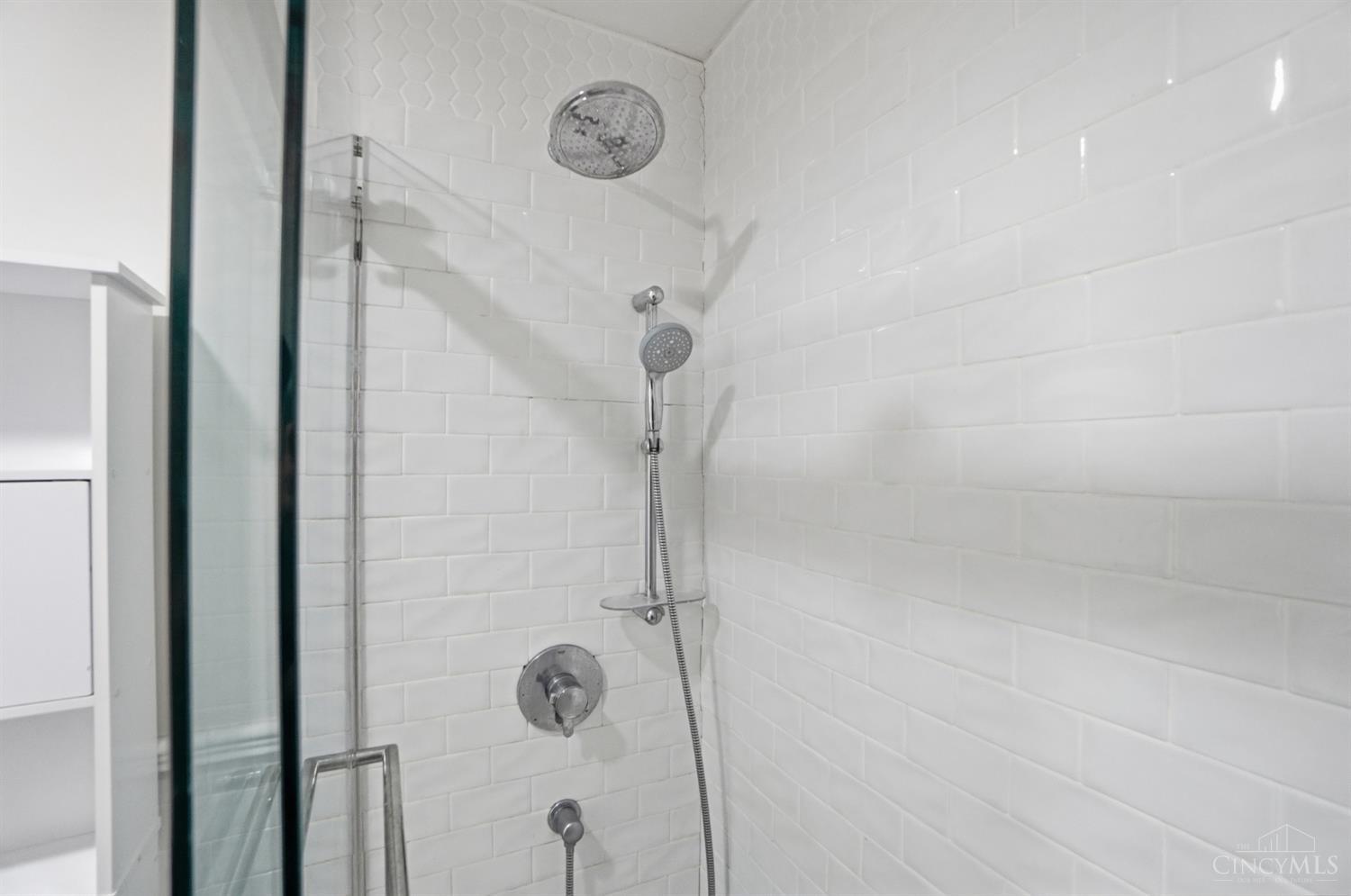 433 Clark Street, Unit B Cincinnati, OH 45203 - Photo 16 of 28