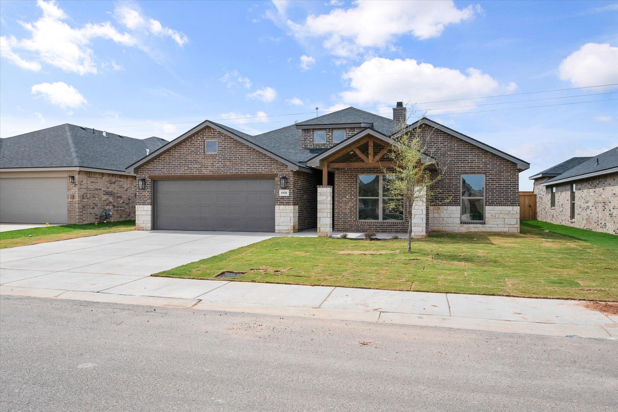 6926 53rd Street Lubbock, TX 79407 - Photo 2 of 23 07-6926 53rd_8212