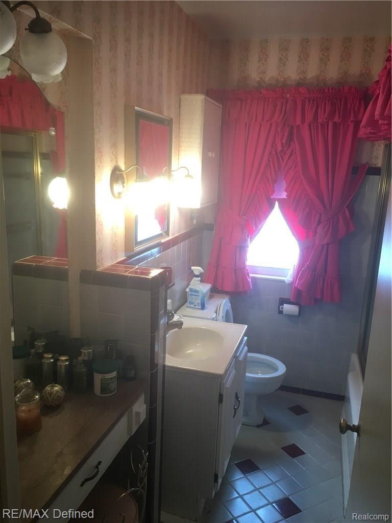 1381 South Renaud Road Grosse Pointe, MI 48236 - Photo 20 of 33 File_007-2.jpeg