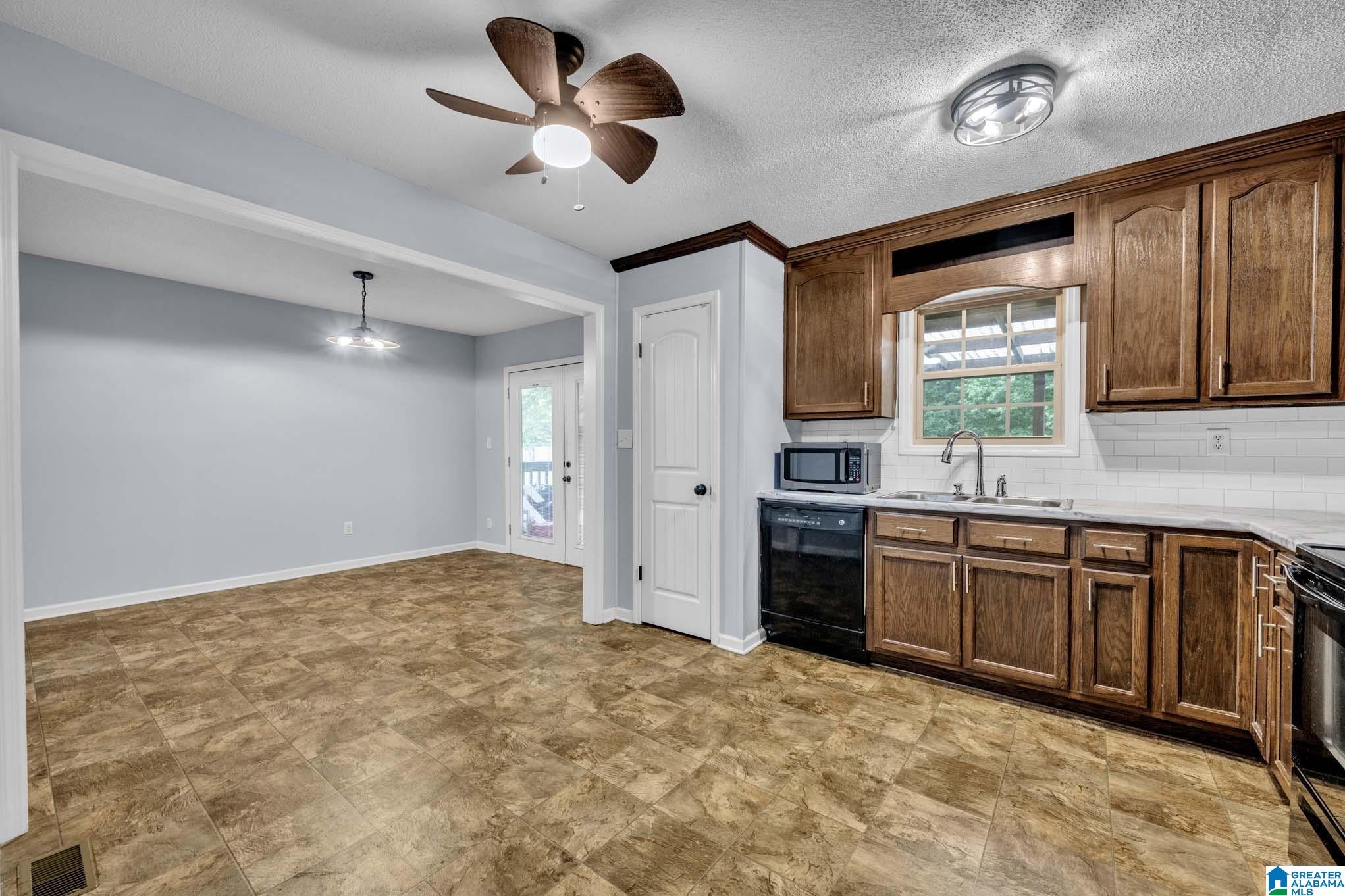 5356 Memory Lane Mount Olive, AL 35117 - Photo 9 of 32