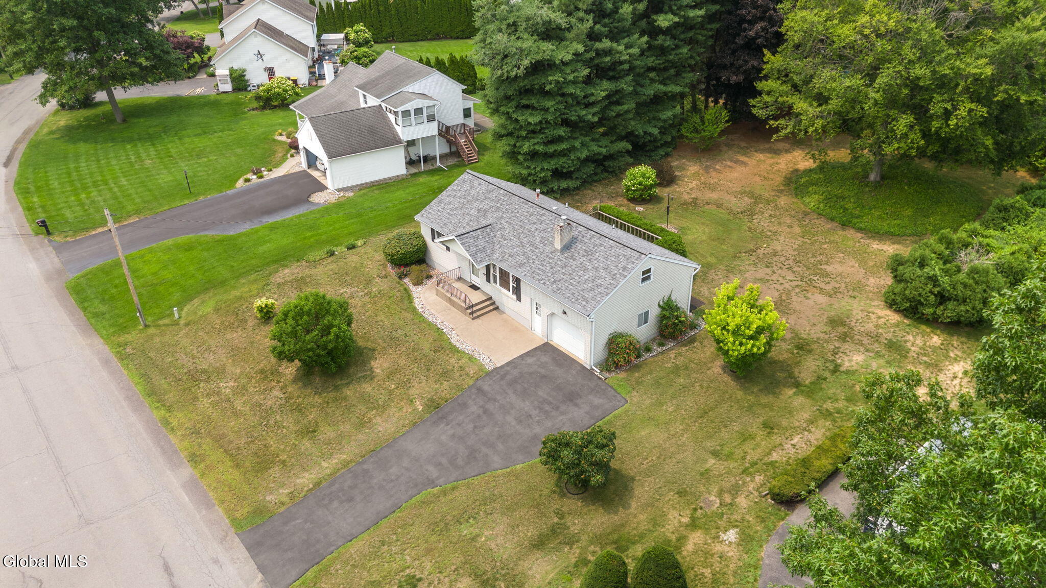 2019 Debutante Manor Guilderland, NY 12303 - Photo 47 of 48 48
