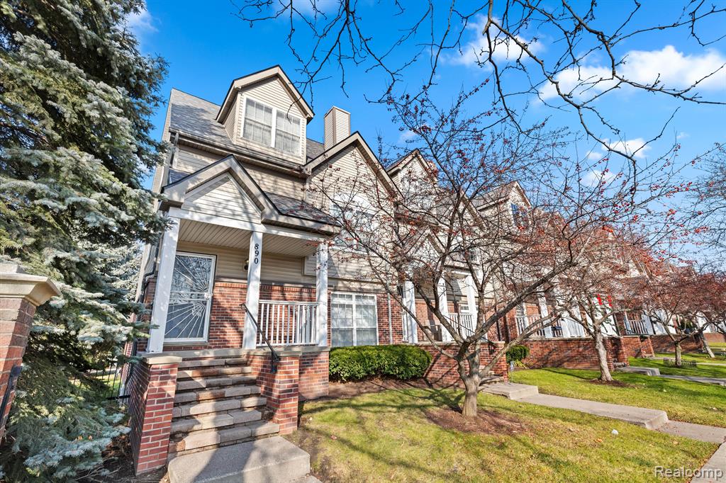 890 Lothrop Street Detroit, MI 48202 - Photo 1 of 27