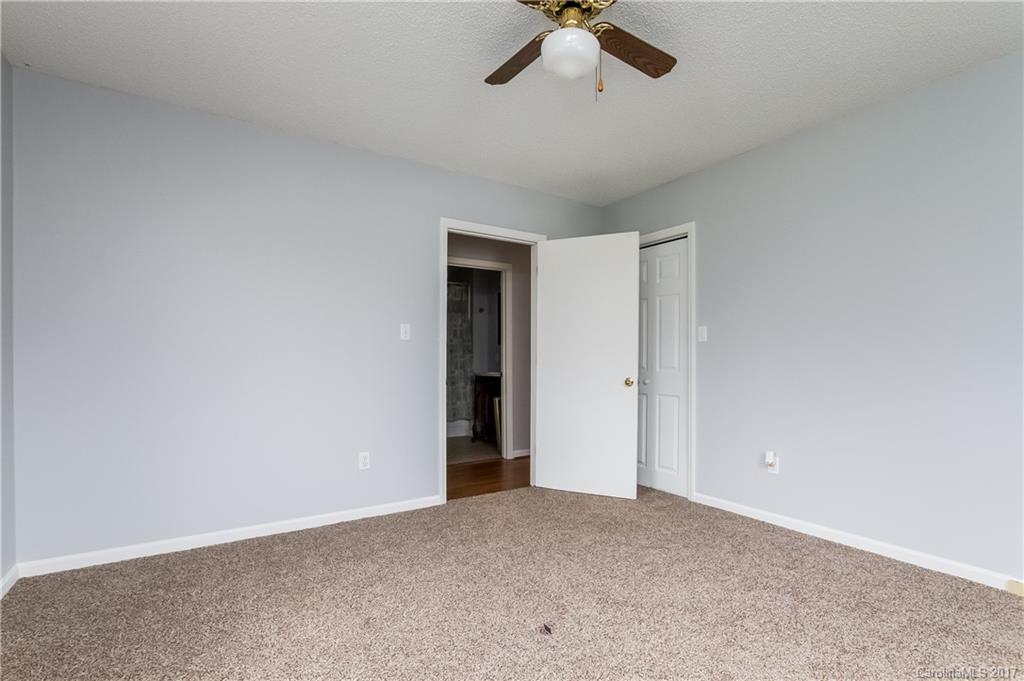 268 Dillon Road Kings Mountain, NC 28086 - Photo 11 of 24 Gallery Image 11