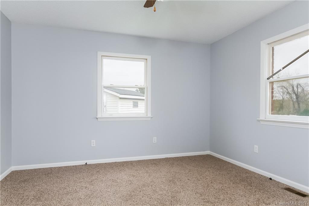 268 Dillon Road Kings Mountain, NC 28086 - Photo 12 of 24 Gallery Image 12