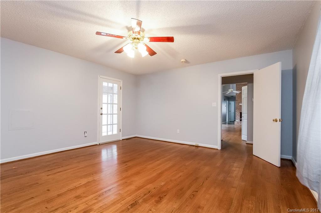 268 Dillon Road Kings Mountain, NC 28086 - Photo 6 of 24 Gallery Image 6
