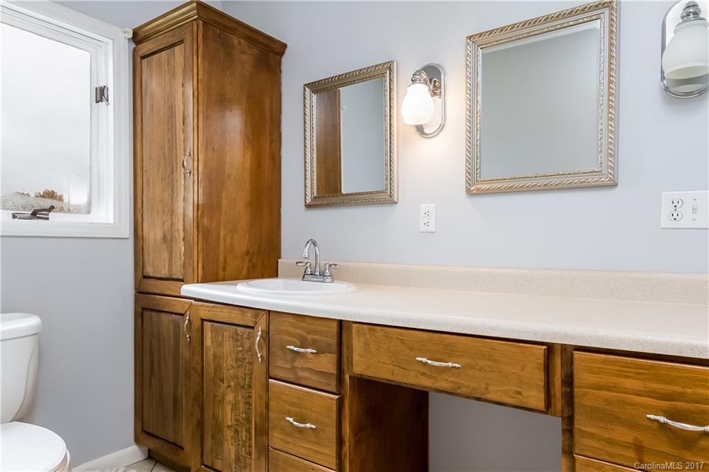 268 Dillon Road Kings Mountain, NC 28086 - Photo 7 of 24 Gallery Image 7