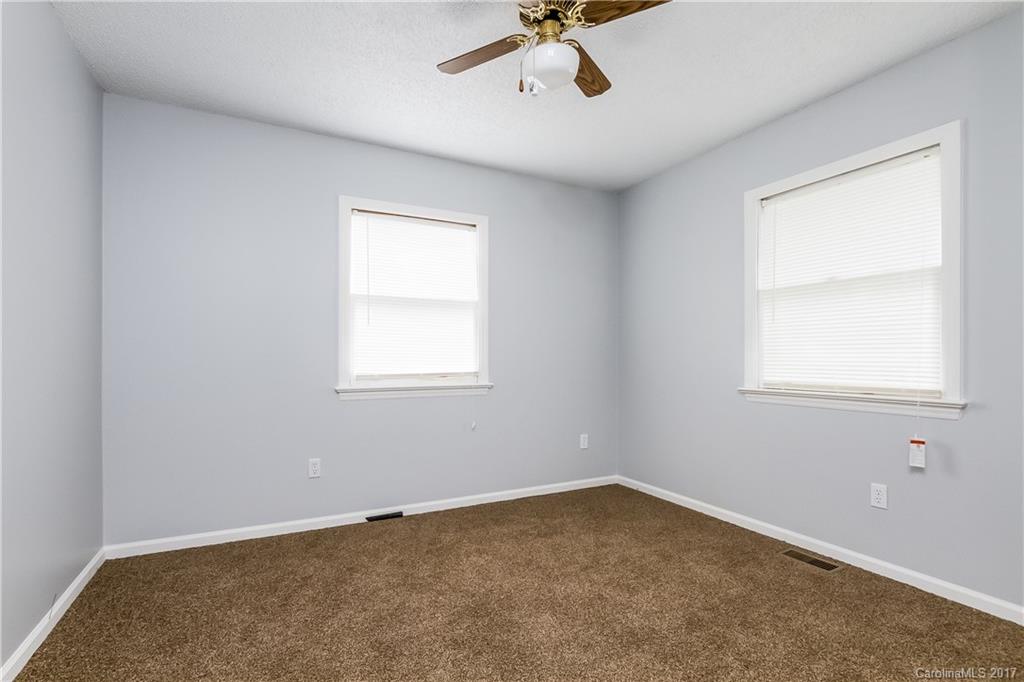 268 Dillon Road Kings Mountain, NC 28086 - Photo 10 of 24 Gallery Image 10