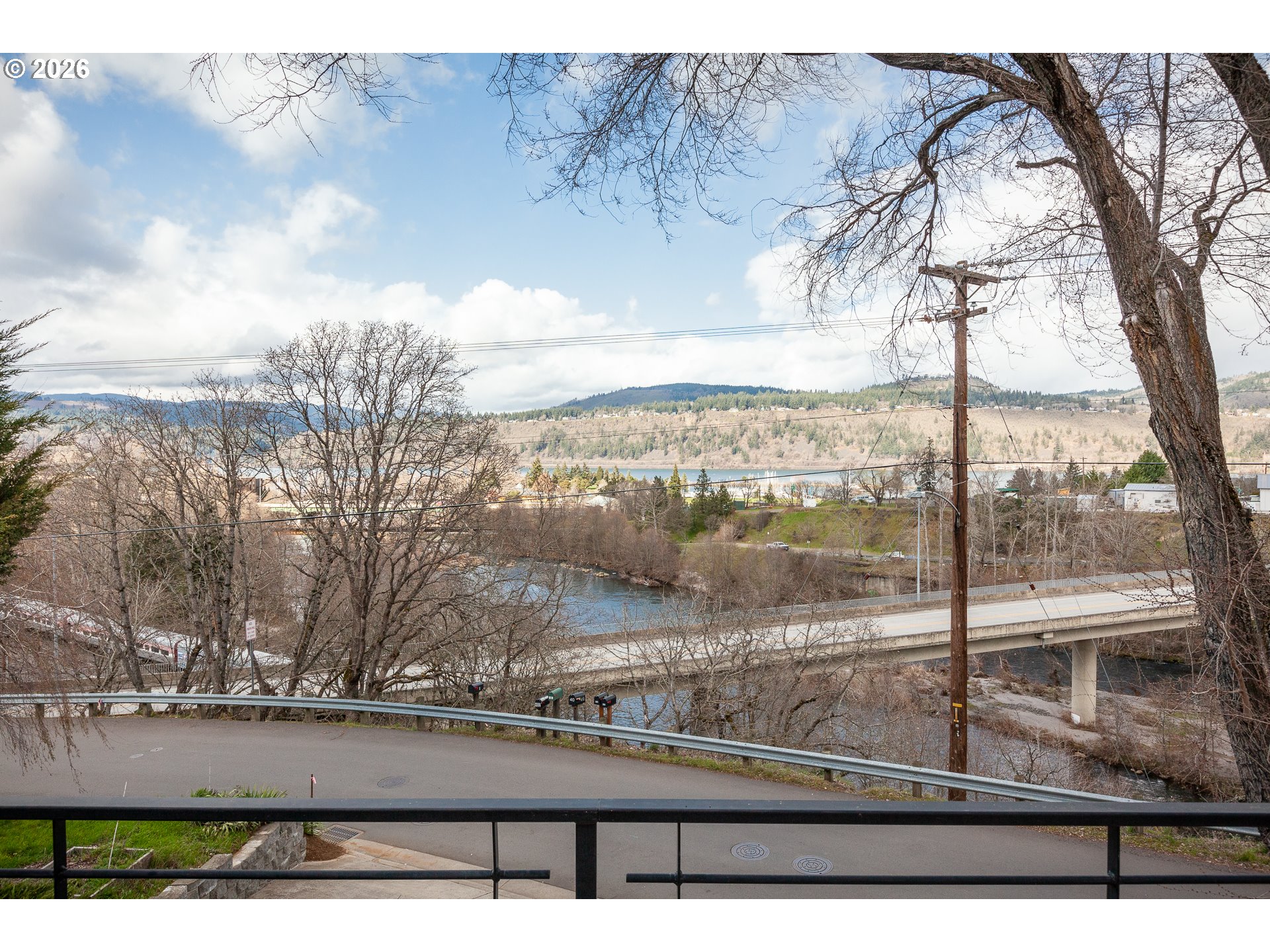 402 Bluff Road Hood River, OR 97031 - Photo 11 of 39 a view of outdoor space with city view