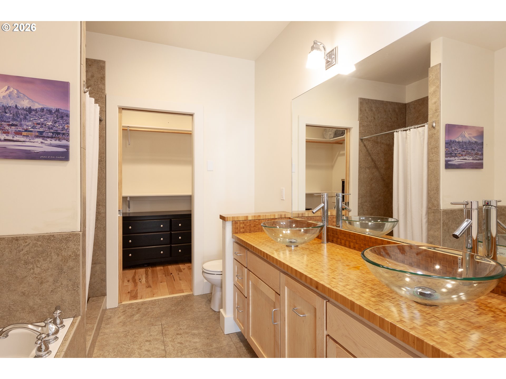 402 Bluff Road Hood River, OR 97031 - Photo 21 of 39 a bathroom with a granite countertop sink and a mirror