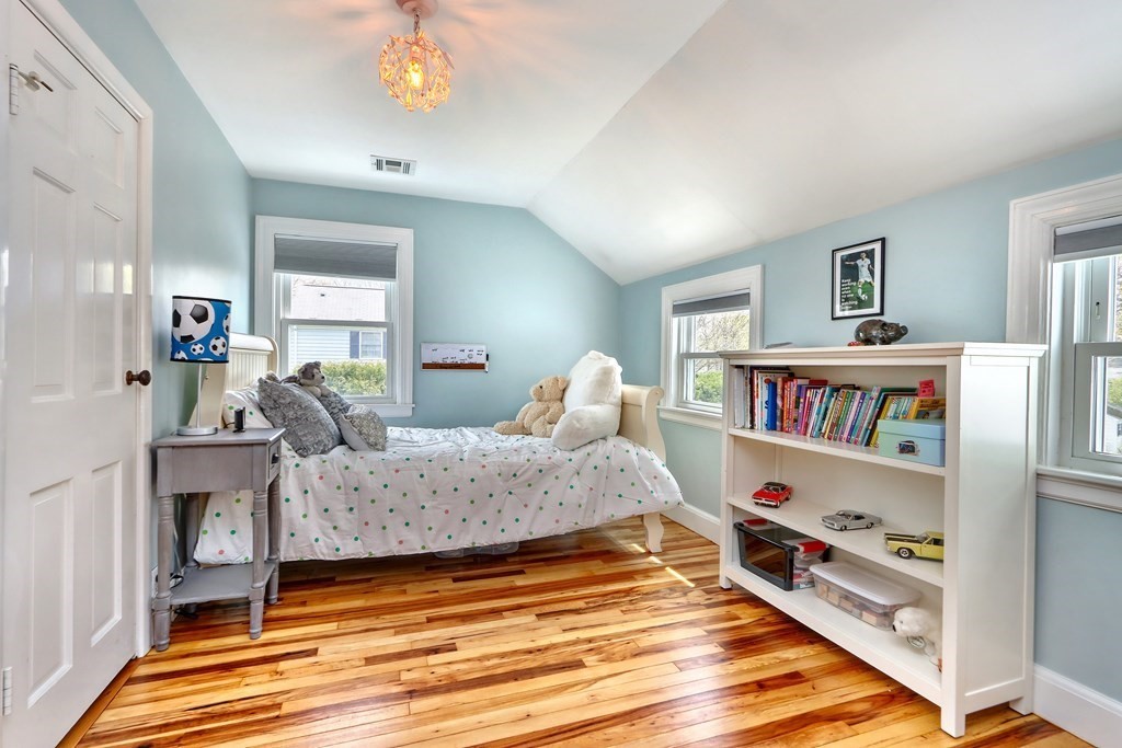 126 Greenacre Road Westwood, MA 02090 - Photo 11 of 20 Gallery Image 11