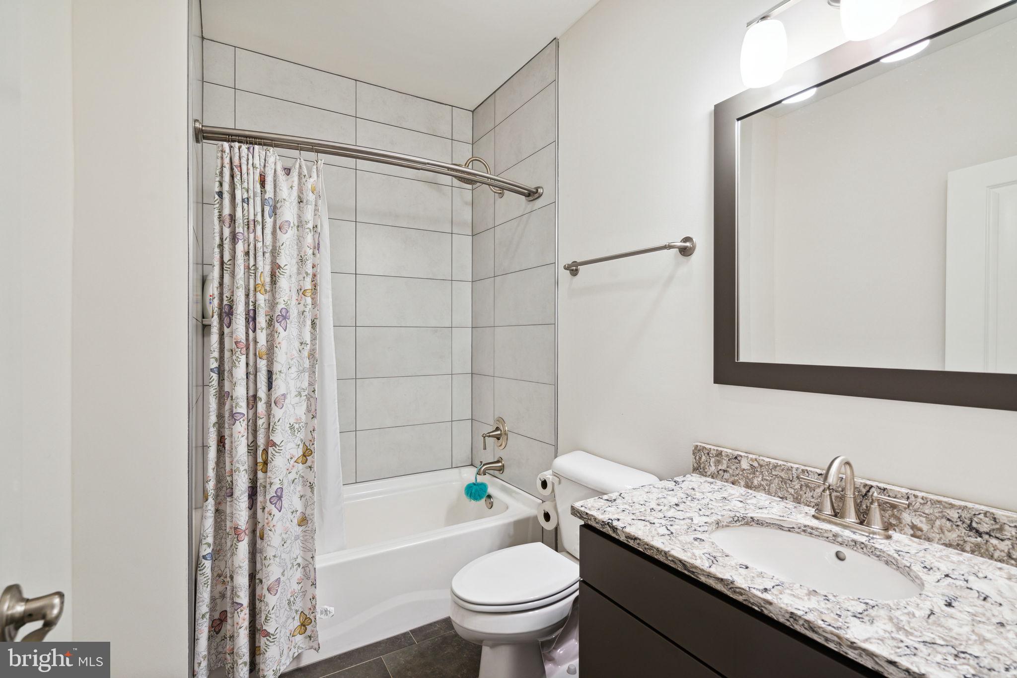 325 Wright Street Philadelphia, PA 19128 - Photo 9 of 20