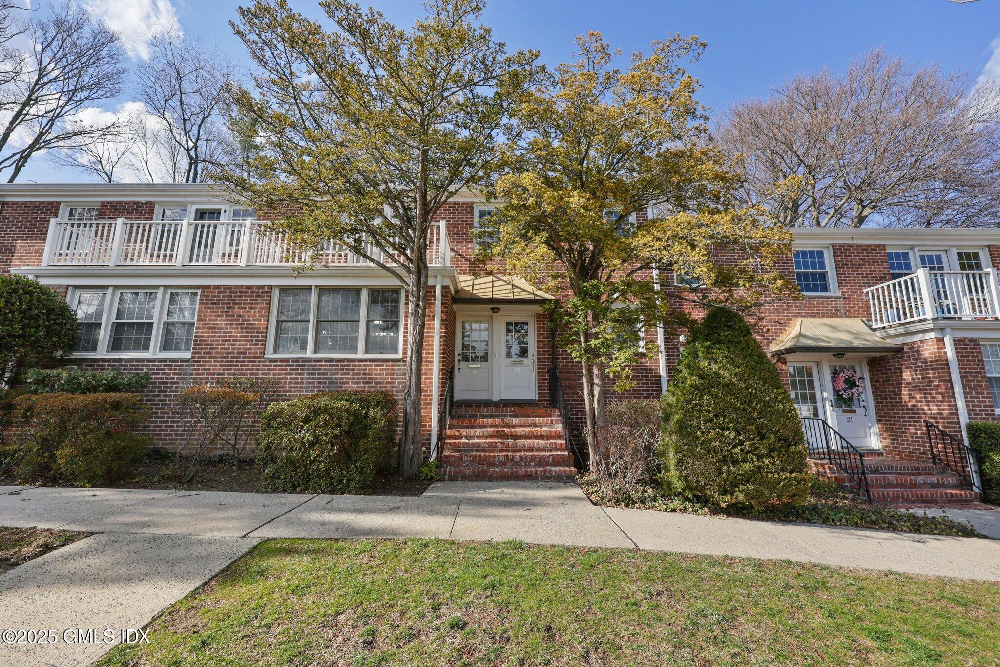 1-web-or-mls-19-putnam-park