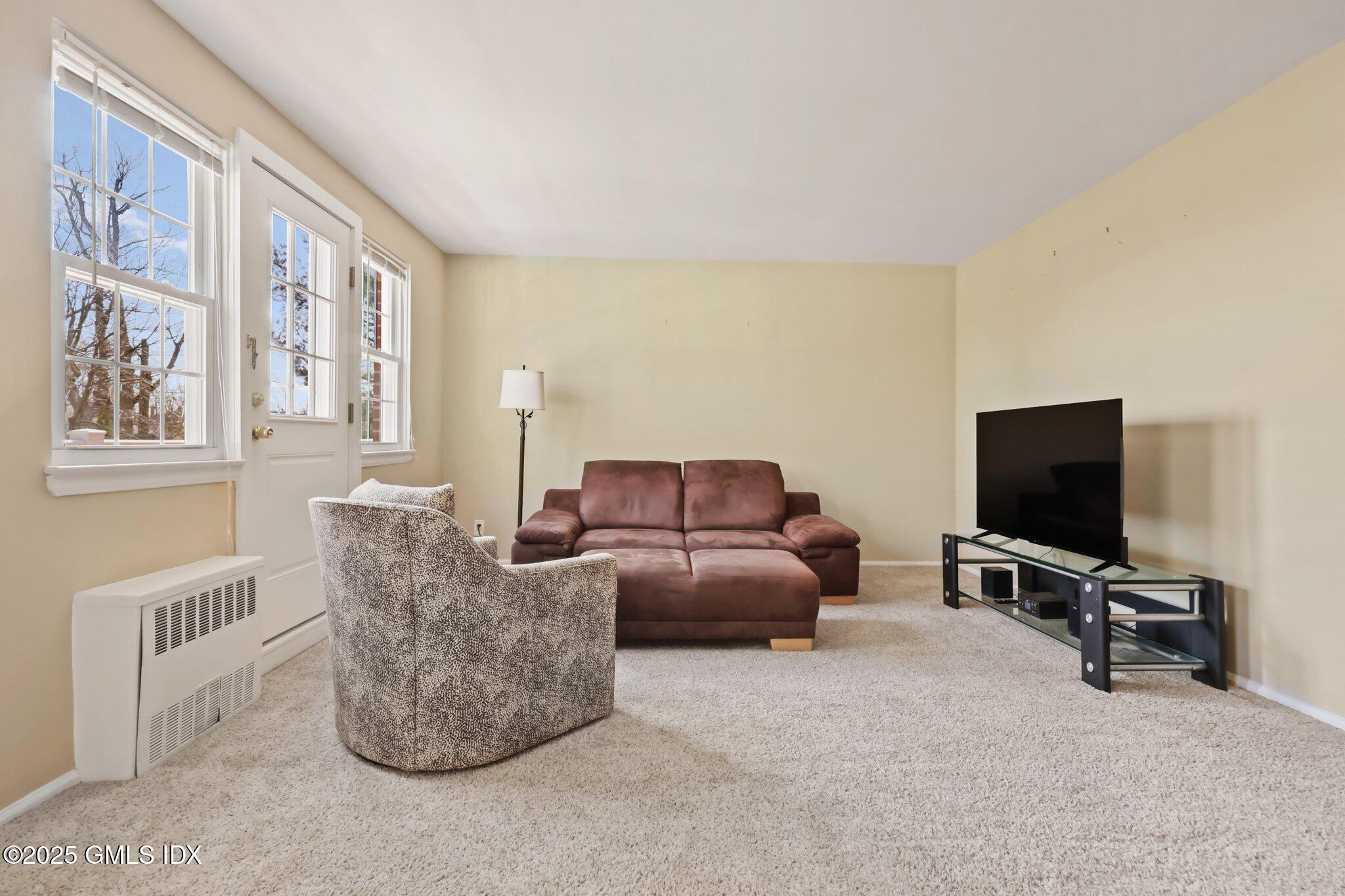 19 Putnam Park Greenwich, CT 06830 - Photo 6 of 24 5-web-or-mls-19-putnam-park