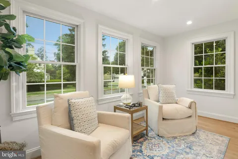 $1,999,999 | 5522 Lincoln Street, Bethesda, MD 20817