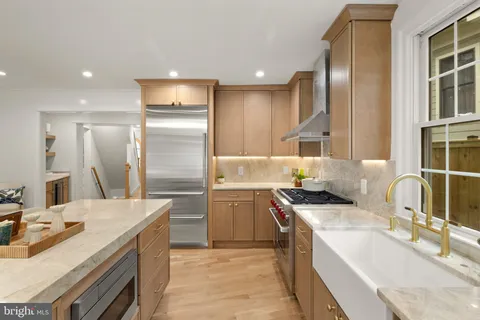 $1,999,999 | 5522 Lincoln Street, Bethesda, MD 20817