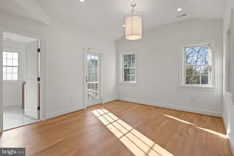 $1,999,999 | 5522 Lincoln Street, Bethesda, MD 20817