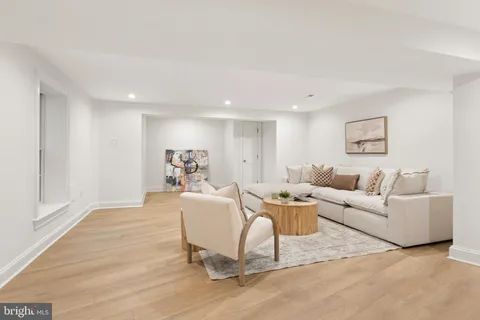 $1,999,999 | 5522 Lincoln Street, Bethesda, MD 20817