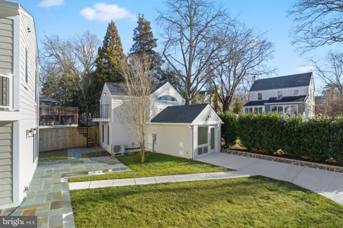 $1,999,999 | 5522 Lincoln Street, Bethesda, MD 20817