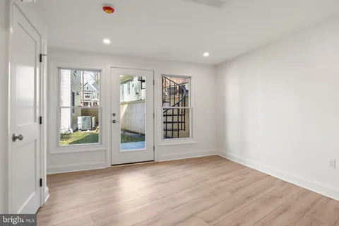 $1,999,999 | 5522 Lincoln Street, Bethesda, MD 20817