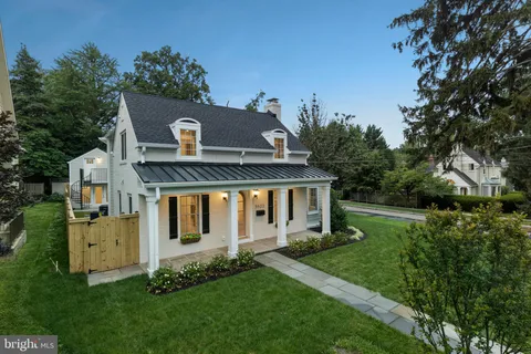 $1,999,999 | 5522 Lincoln Street, Bethesda, MD 20817