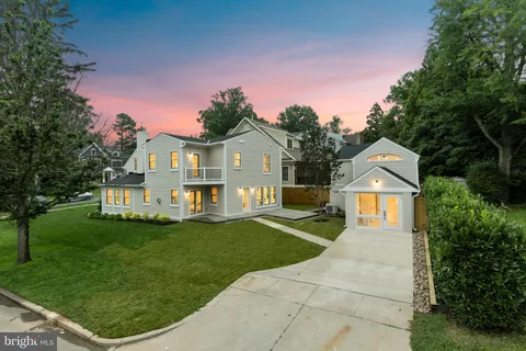 $1,999,999 | 5522 Lincoln Street, Bethesda, MD 20817