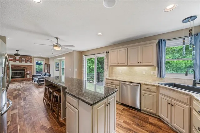 $475,000 | 3705 Southwest Kimstin Circle, Blue Springs, MO 64015