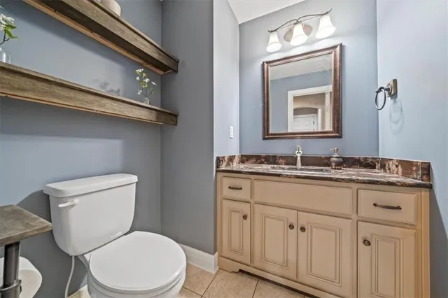 $475,000 | 3705 Southwest Kimstin Circle, Blue Springs, MO 64015