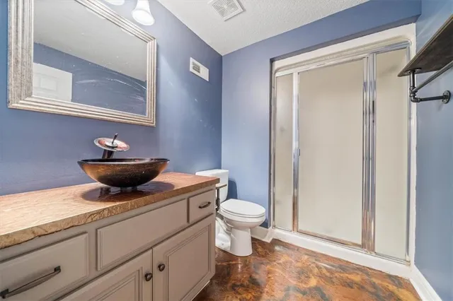 $475,000 | 3705 Southwest Kimstin Circle, Blue Springs, MO 64015